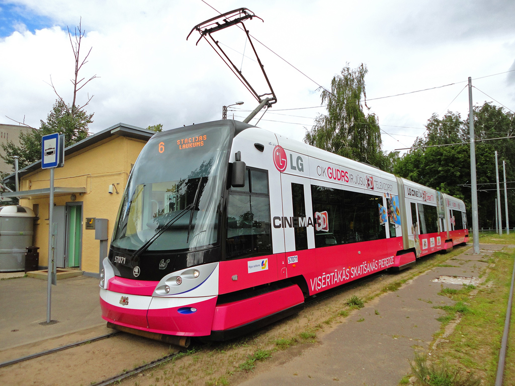 Рига, Škoda 15T ForCity Alfa Riga № 57071