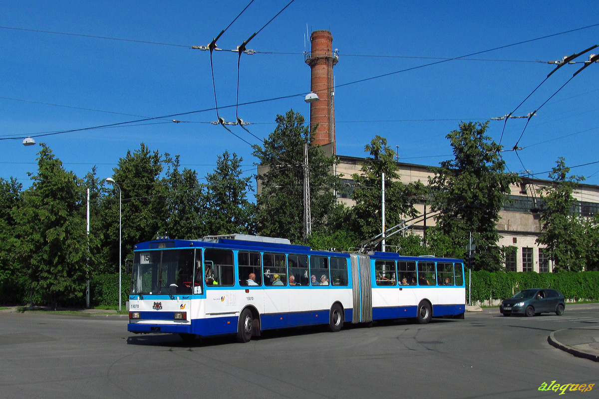 Рига, Škoda 15Tr02/6 № 13070
