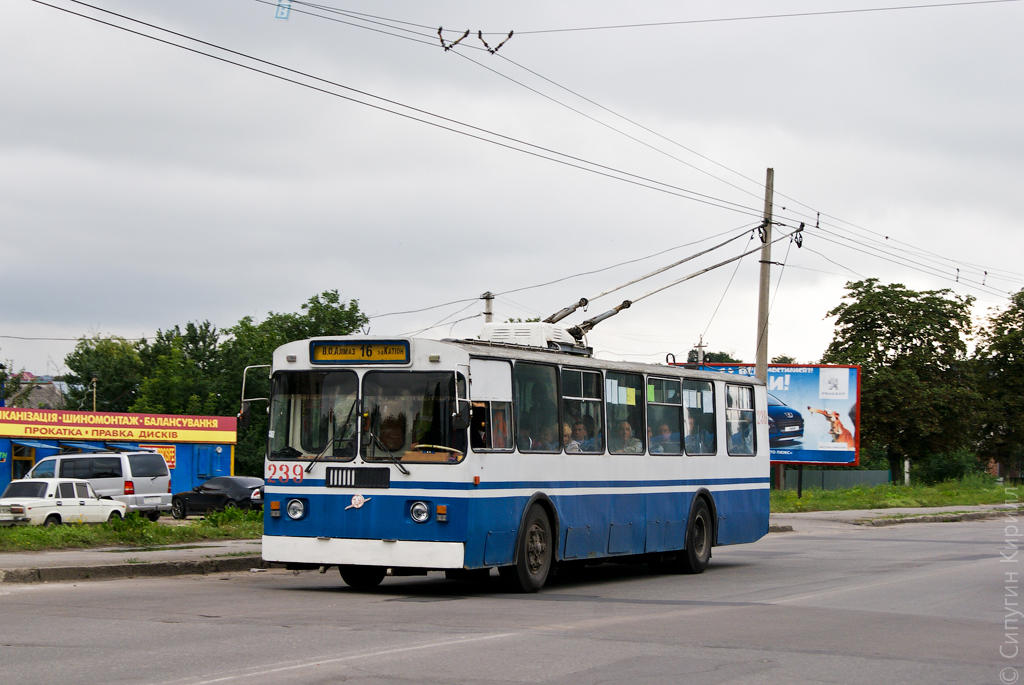 Хмельницкий, ЗиУ-682В [В00] № 239