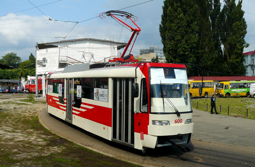 Киев, T3UA-3 «Каштан» № 600