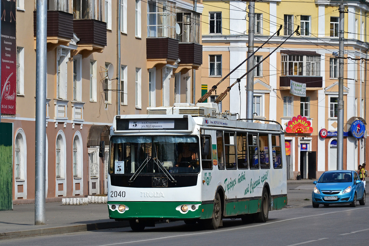 Пенза, ЗиУ-682Г-016.02 № 2040
