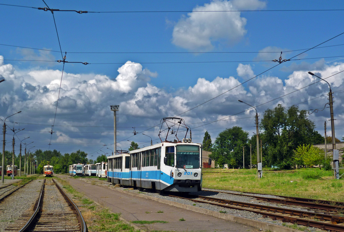 Кривой Рог, 71-611 № 201