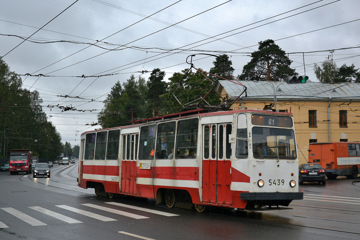 Санкт-Петербург, ЛМ-68М № 5439