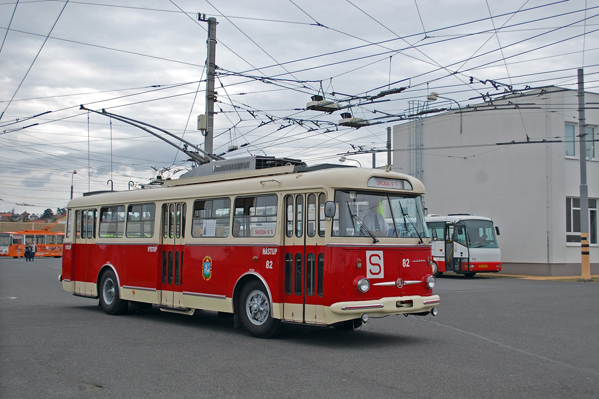 Острава, Škoda 9TrH23 № 82
