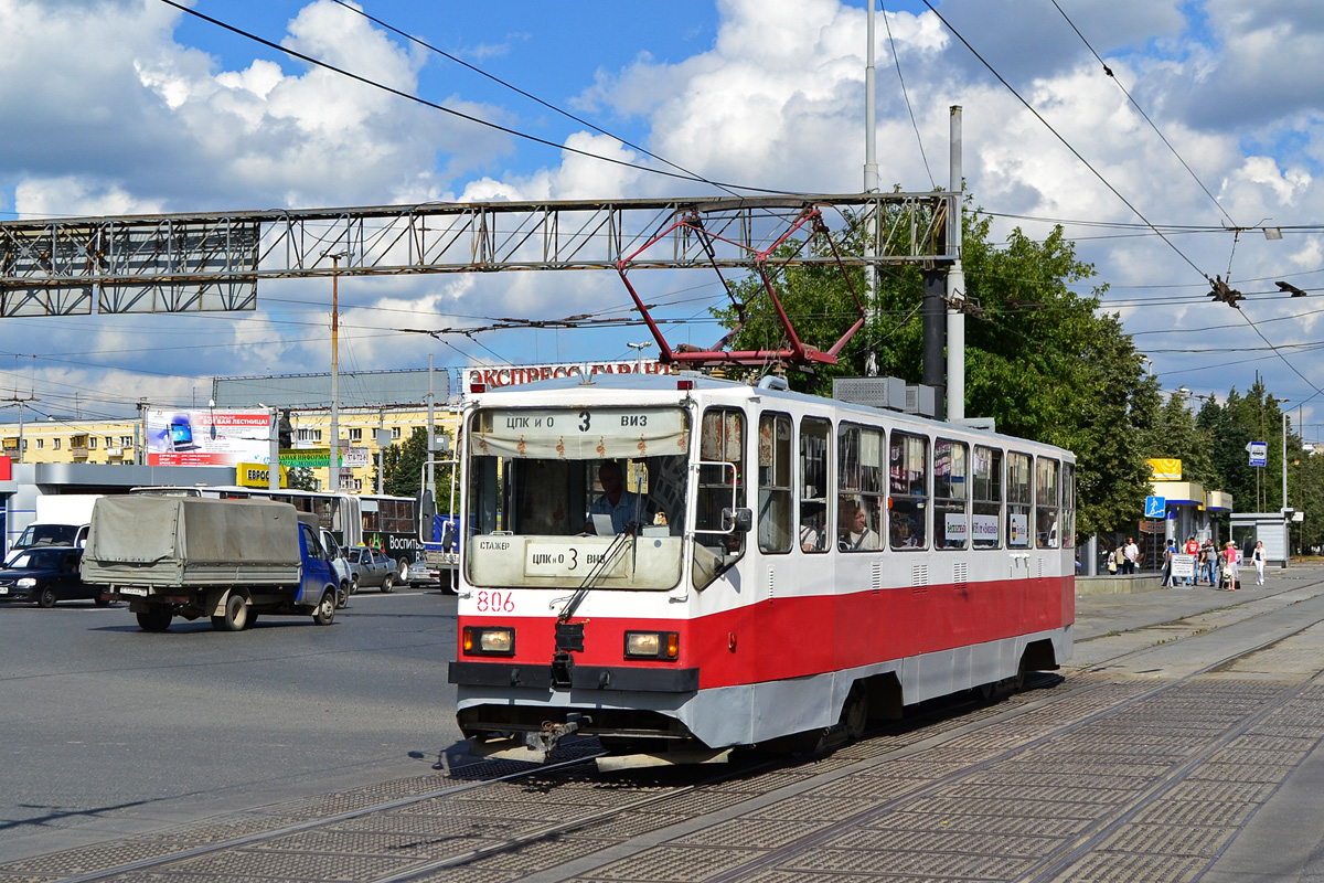 Екатеринбург, 71-402 № 806