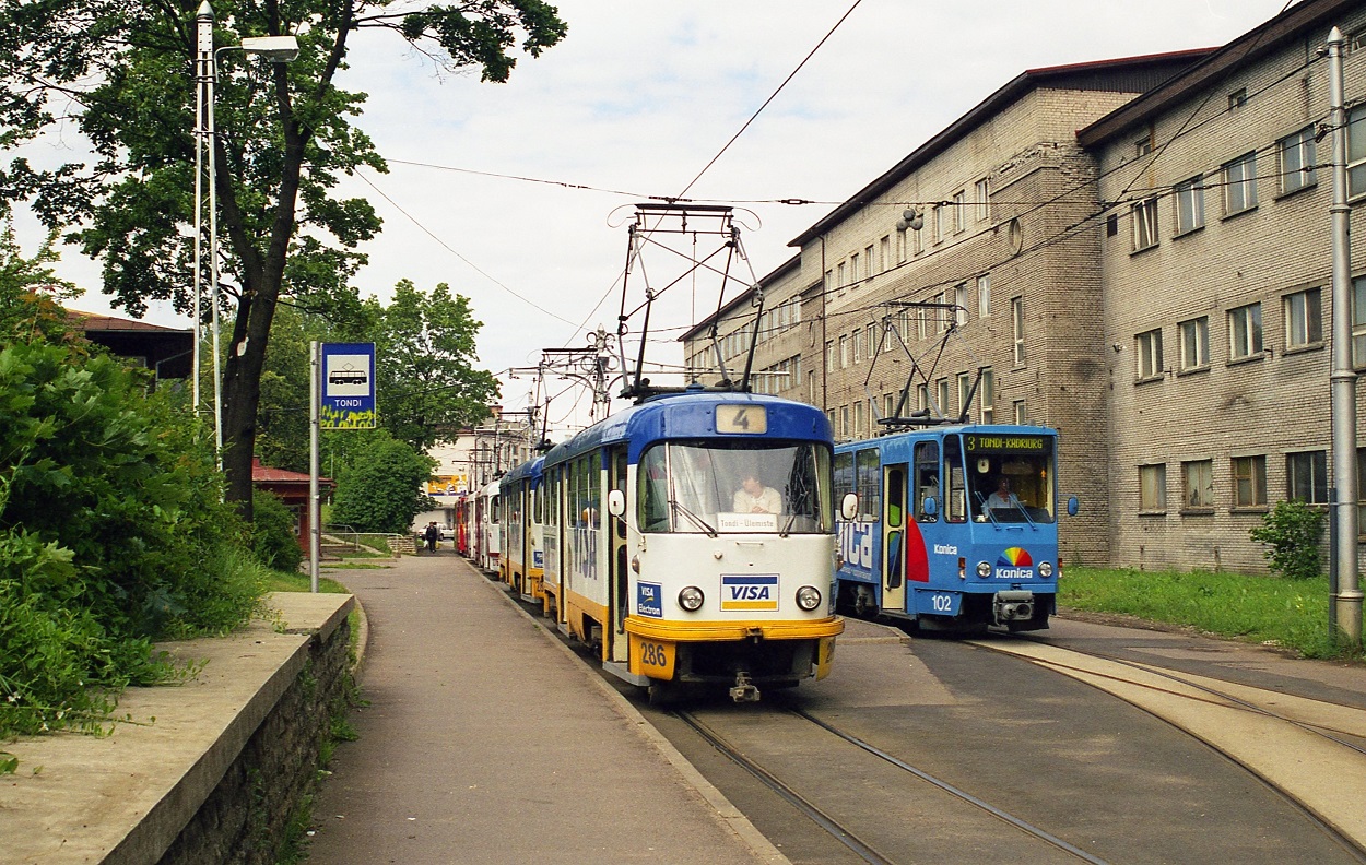 Tallinn, Tatra T4SU č. 286; Tallinn, Tatra KT4SU č. 102