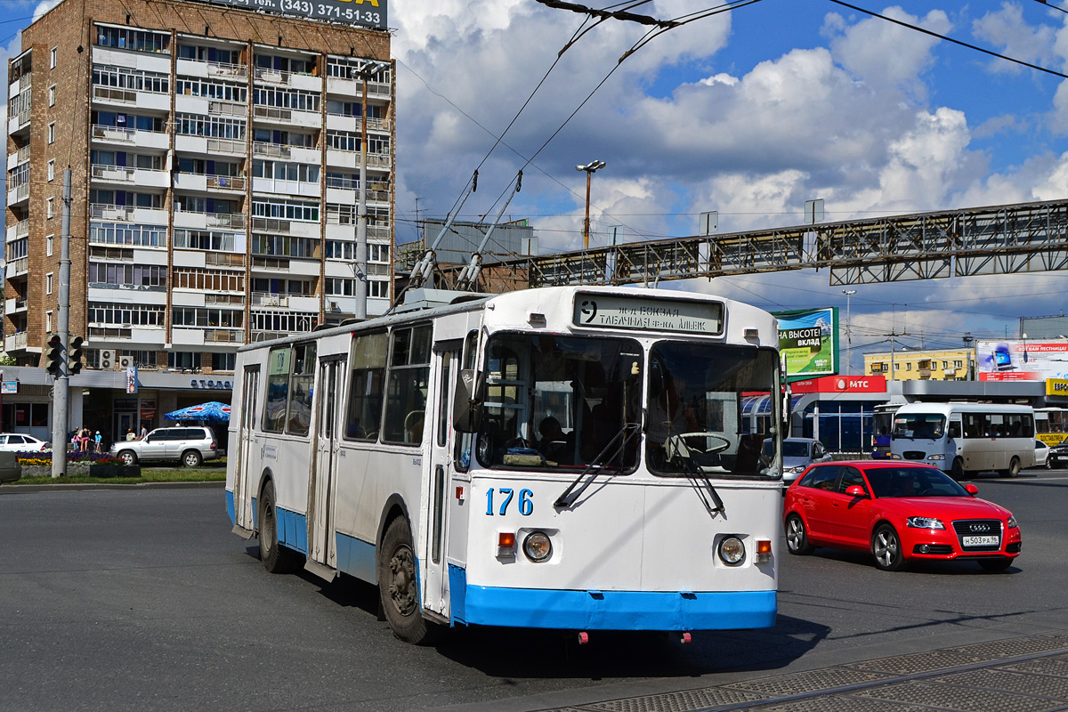 Екатеринбург, ЗиУ-682Г [Г00] № 176