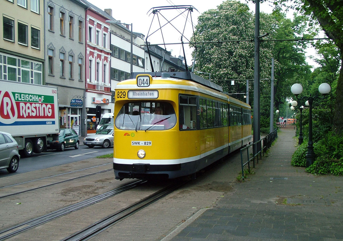 Крефельд, Duewag GT8 № 829