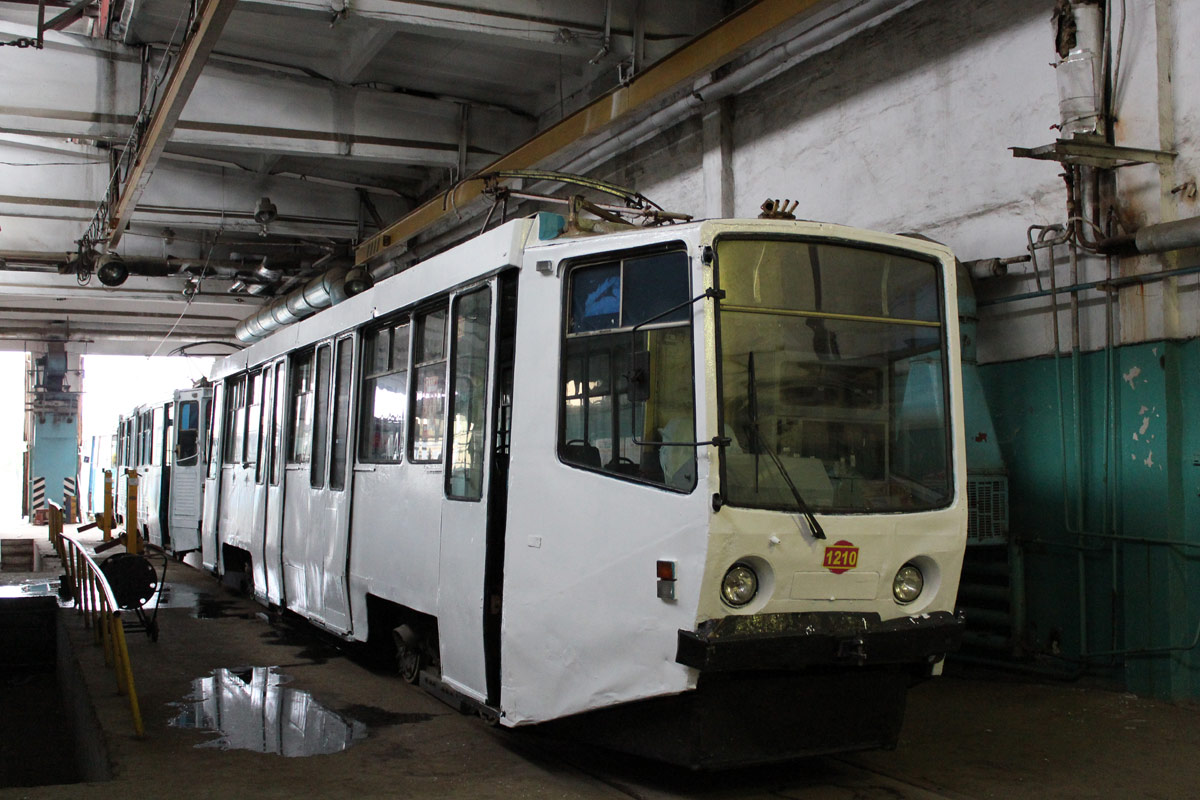 Казань, 71-608КМ № 1210