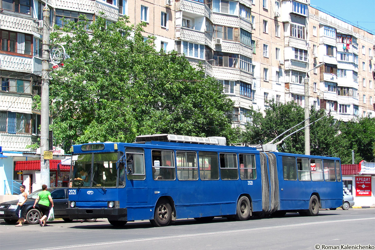 Одесса, ЮМЗ Т1 № 2021