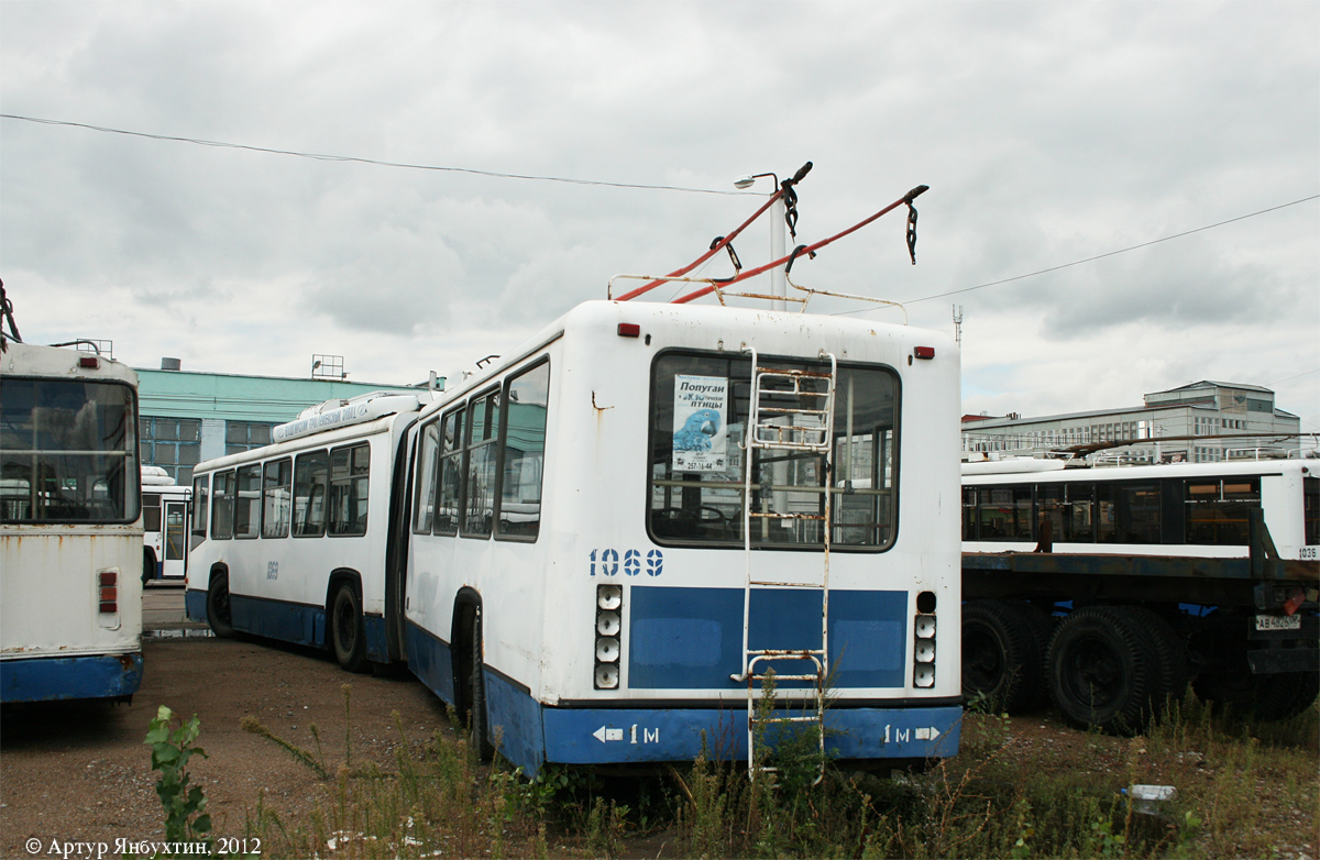 Уфа, ЗиУ-6205М № 1069