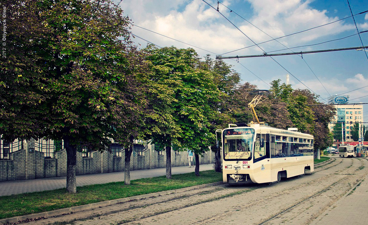 Ростов-на-Дону, 71-619КУ № 064