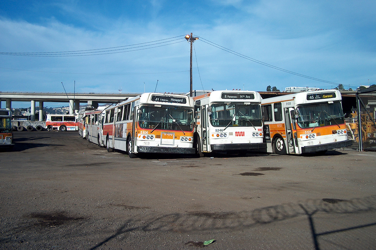 Сан-Франциско, область залива, Flyer E800 № 5106; Сан-Франциско, область залива, Flyer E800 № 5246; Сан-Франциско, область залива, Flyer E800 № 5128