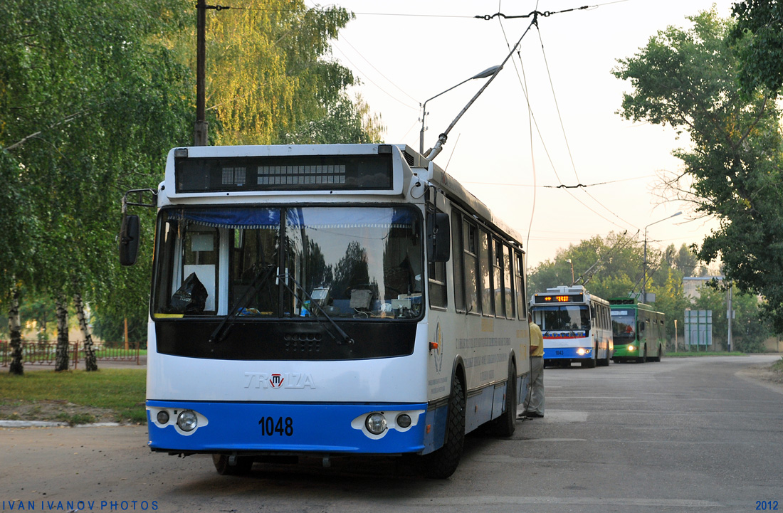 Tambov, ZiU-682G-016.04 N°. 1048