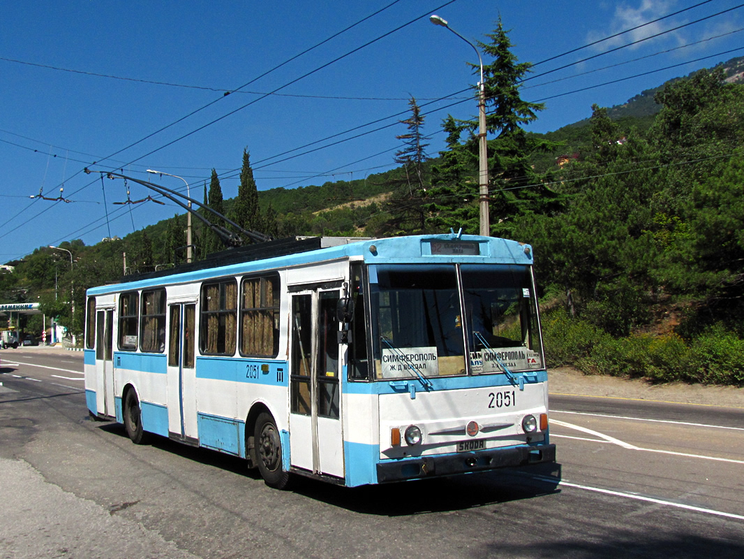 Крымский троллейбус, Škoda 14Tr02/6 № 2051