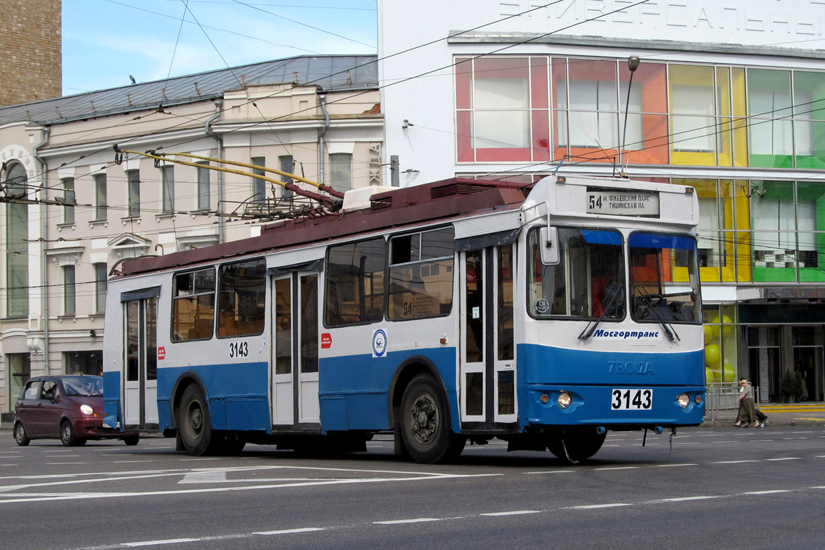Москва, ЗиУ-682Г-016.02 (с широкой 1-й дверью) № 3143