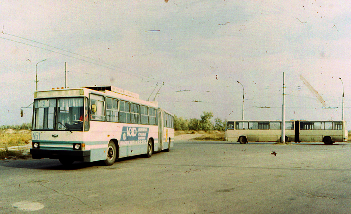 Херсон, ЮМЗ Т1 № 451