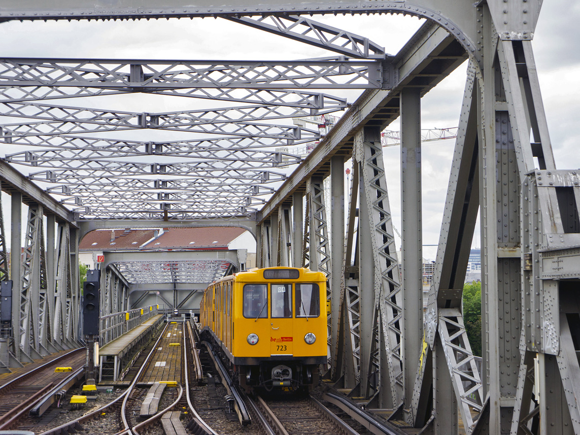 Берлин, BVG A3L71 № 723; Берлин — U-Bahn — линия U1