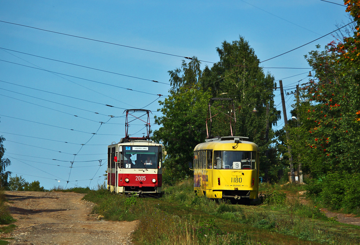 Izhevsk, Tatra T6B5SU # 2005; Izhevsk, Tatra T3SU # 1180