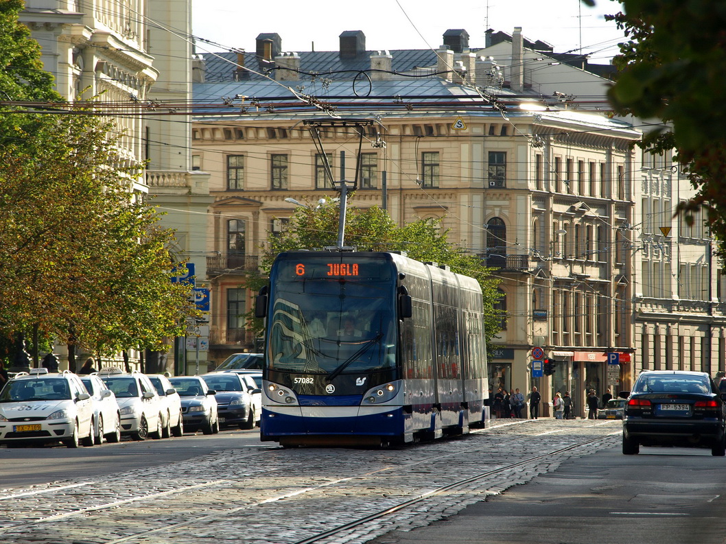 Рига, Škoda 15T ForCity Alfa Riga № 57082