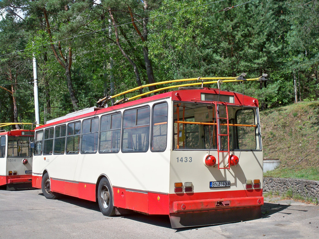 Vilnius, Škoda 14Tr02 č. 1433