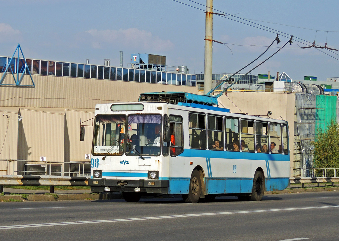Полтава, ЮМЗ Т2 № 98