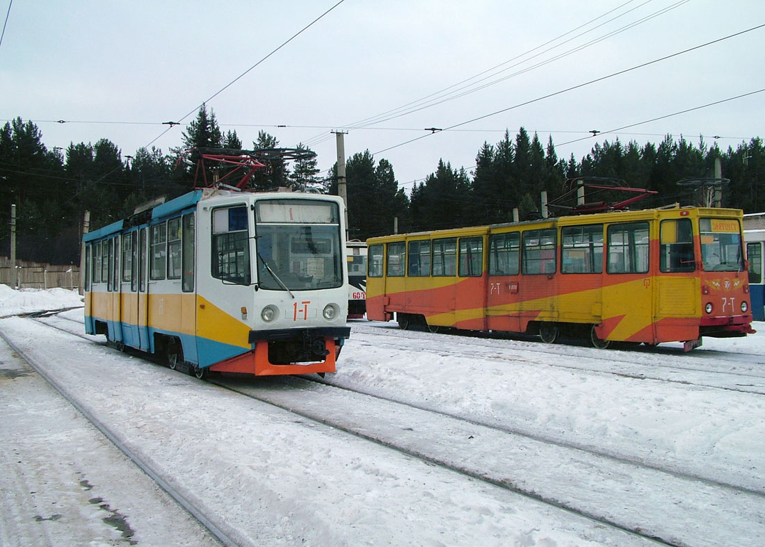 Zlatoust, 71-608KM č. 1; Zlatoust, 71-605A č. 7