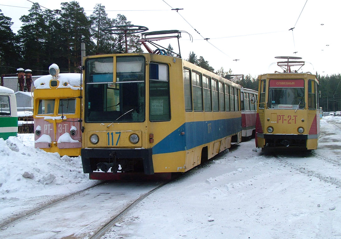 Златоуст, 71-608К № 117; Златоуст, 71-605 (КТМ-5М3) № РТ-2