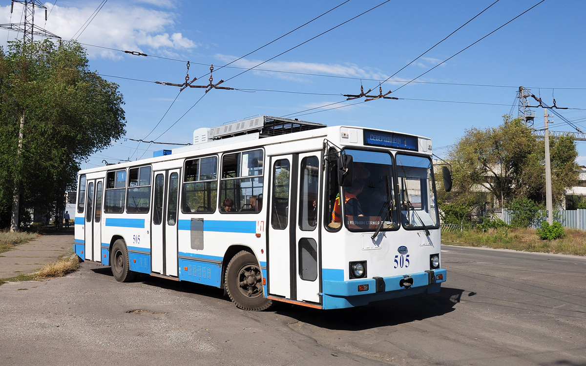 Северодонецк, ЮМЗ Т2 № 505 Северодонецк, ЮМЗ Т2 № 505