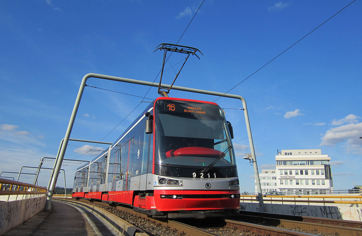 Прага, Škoda 15T1 ForCity Alfa Praha № 9211