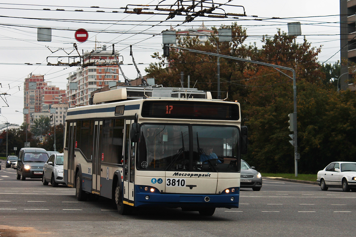 Москва, СВАРЗ-МАЗ-6235.00 № 3810