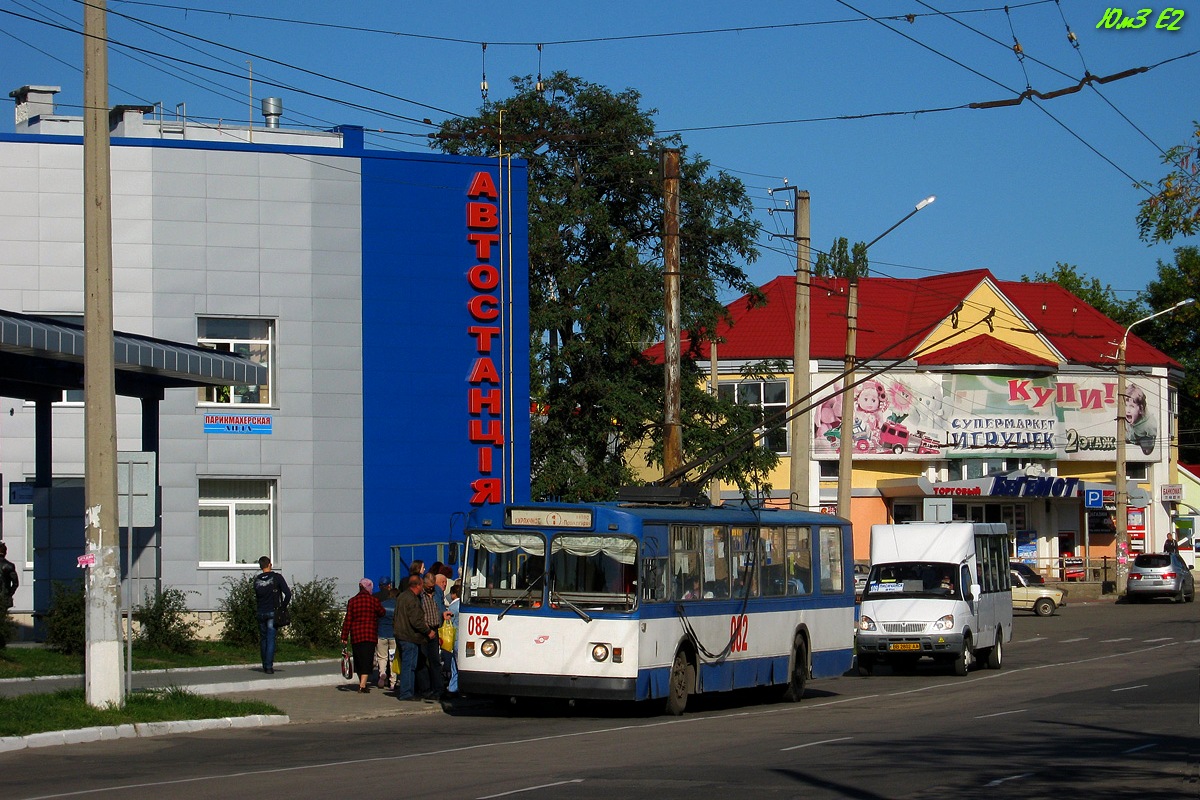 Лисичанск, ЗиУ-682В10 № 082