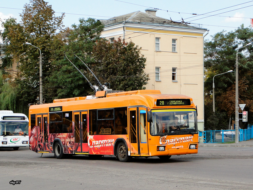 Гомель, БКМ 32102 № 1700