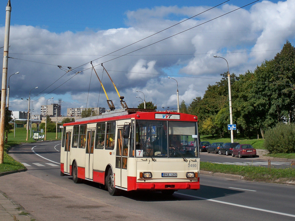 Вильнюс, Škoda 14Tr02/6 № 2490