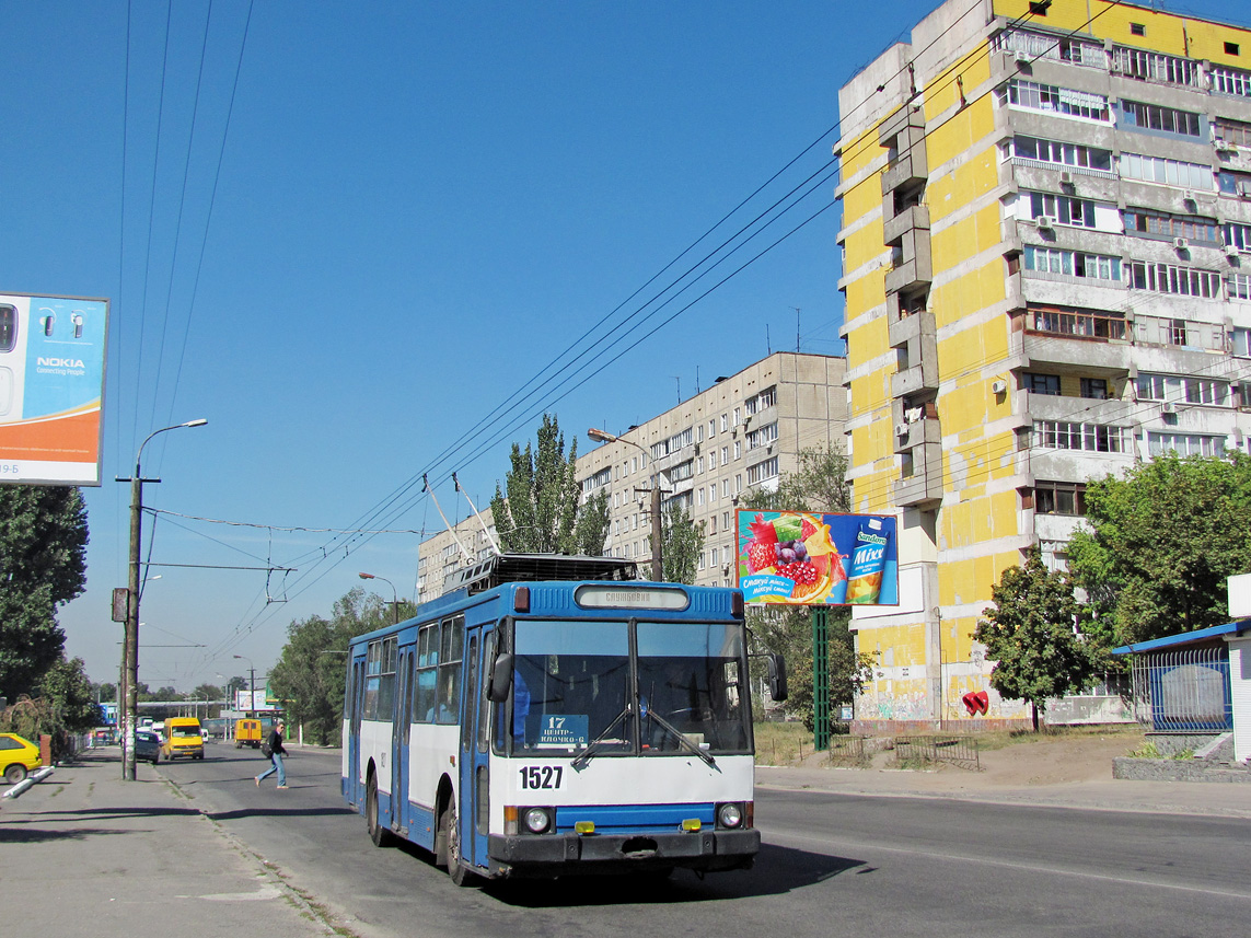 Днепр, ЮМЗ Т2 № 1527