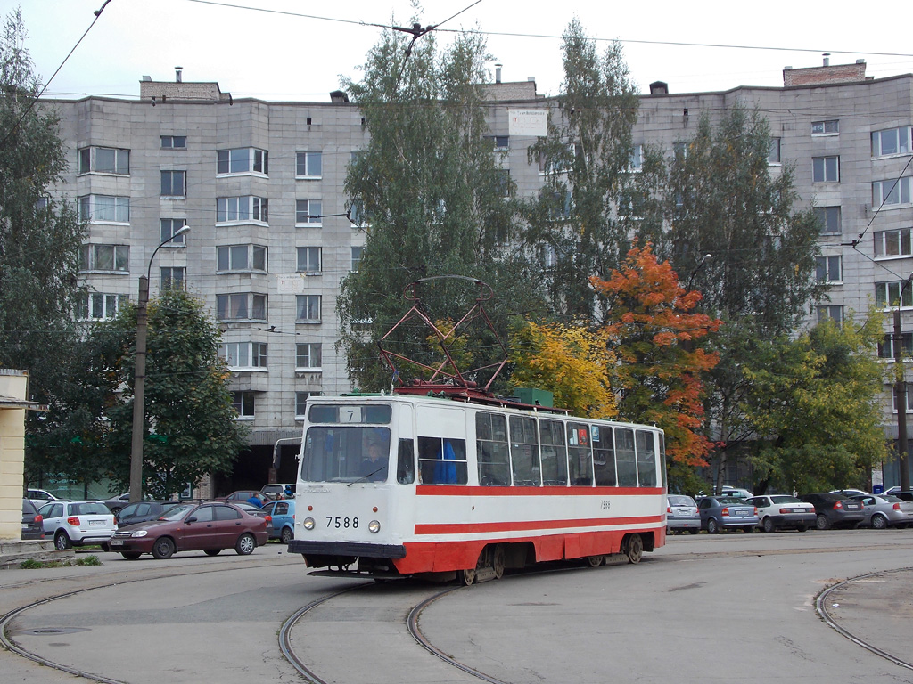 Санкт-Петербург, ЛМ-68М № 7588