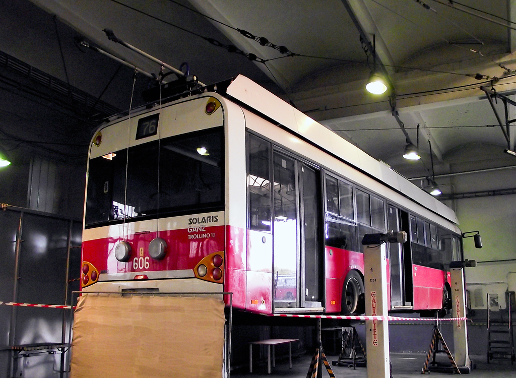 Будапешт, Solaris Trollino II 12 Ganz B № 606; Будапешт — Троллейбусный парк Будапешт, Solaris Trollino II 12 Ganz B № 606; Будапешт — Троллейбусный парк