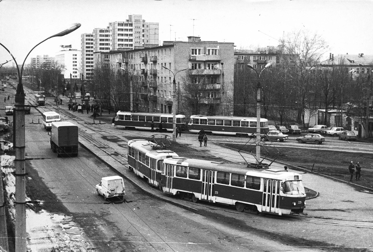 Тверь, Tatra T3SU № 329; Тверь, Tatra T3SU № 330; Тверь — Старые фотографии (1917—1991); Тверь — Трамвайные конечные станции и разворотные кольца