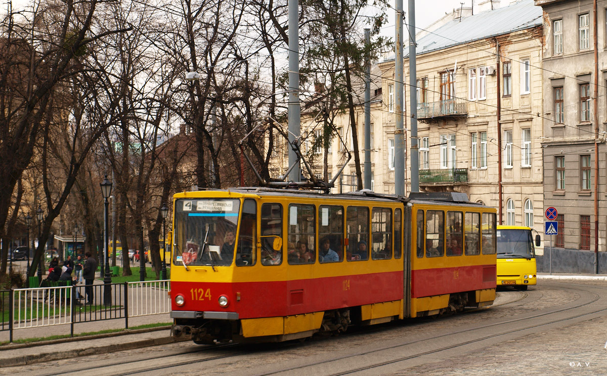 Львов, Tatra KT4SU № 1124