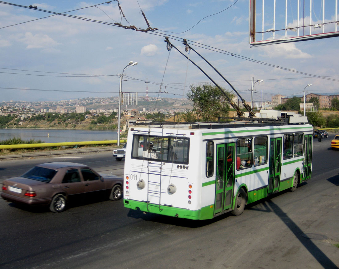 Ереван, ЛиАЗ-5280 (ВЗТМ) № 011