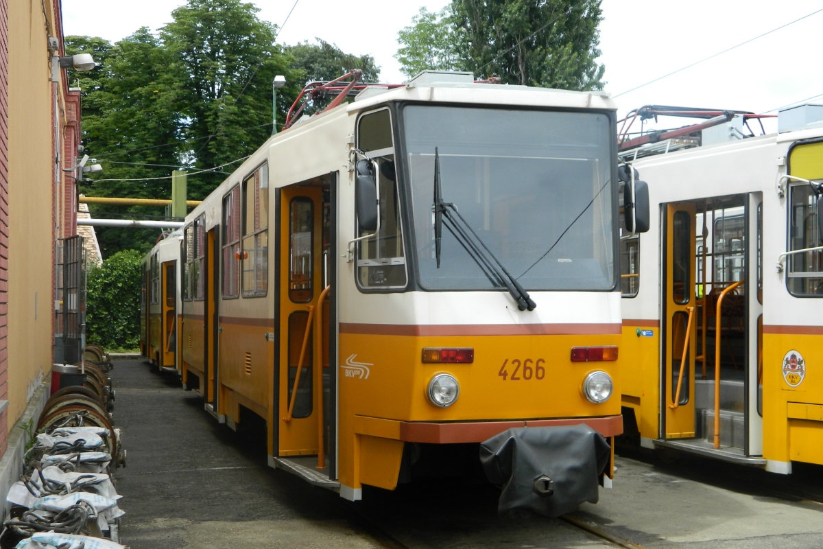 Будапешт, Tatra T5C5K2 № 4266; Будапешт — Трамвайные депо