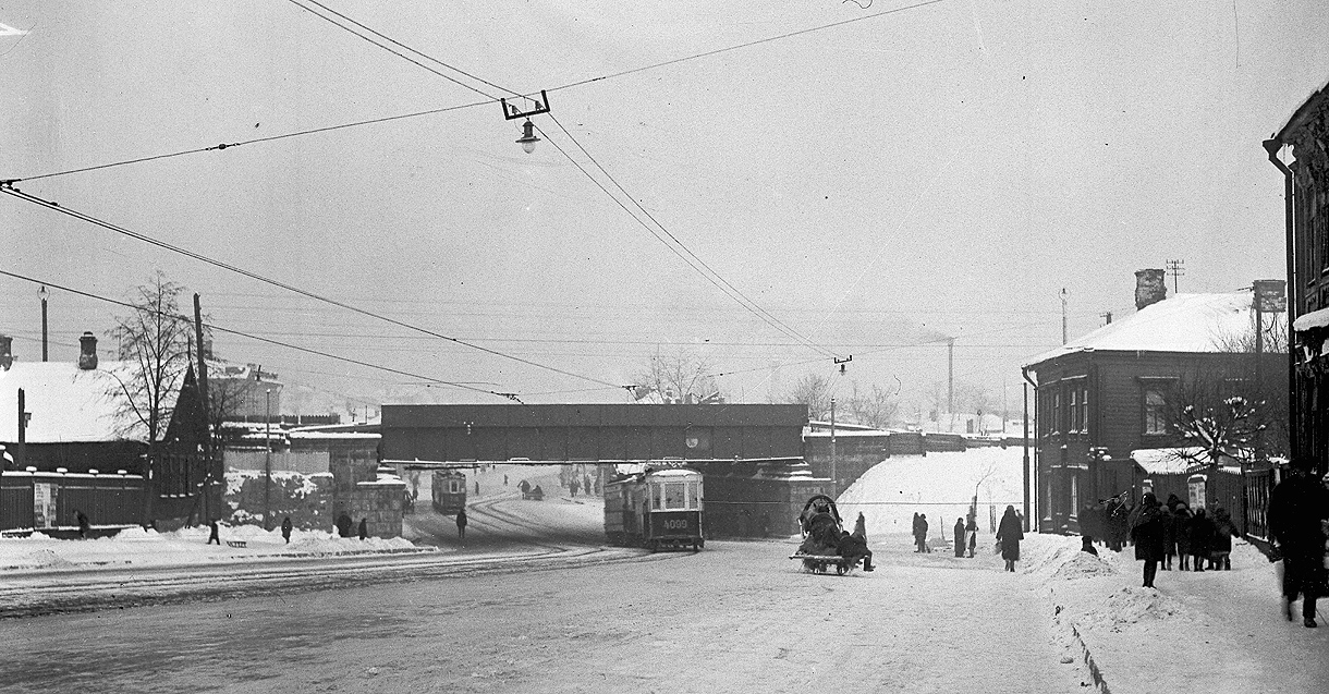 Москва, С № 4099; Москва, Ф (Мытищинский) № 710; Москва — Исторические фотографии — Трамвай и Троллейбус (1921-1945)