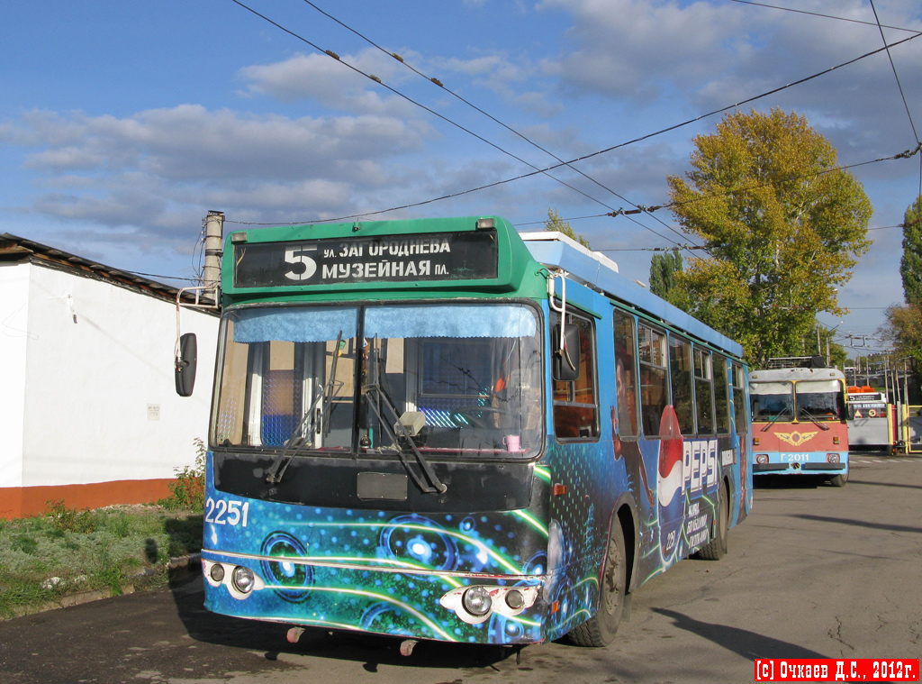 Саратов, ЗиУ-682Г-016.02 № 2251