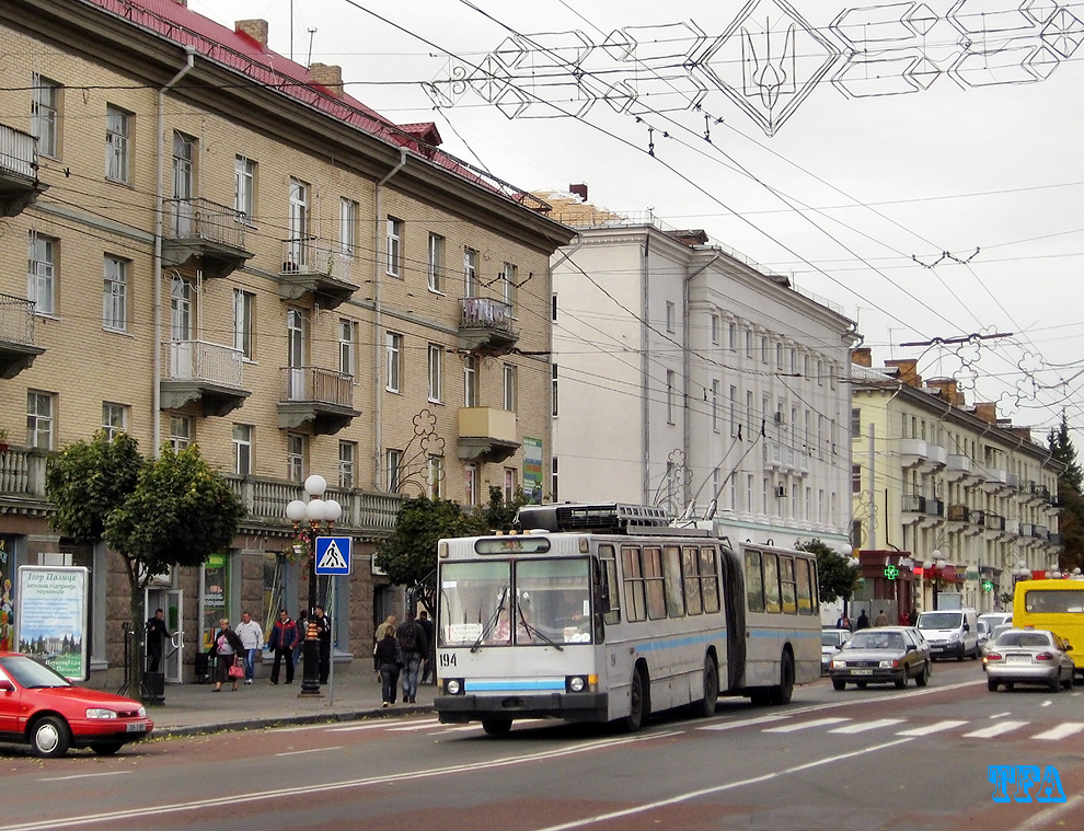 Луцк, ЮМЗ Т1 № 194
