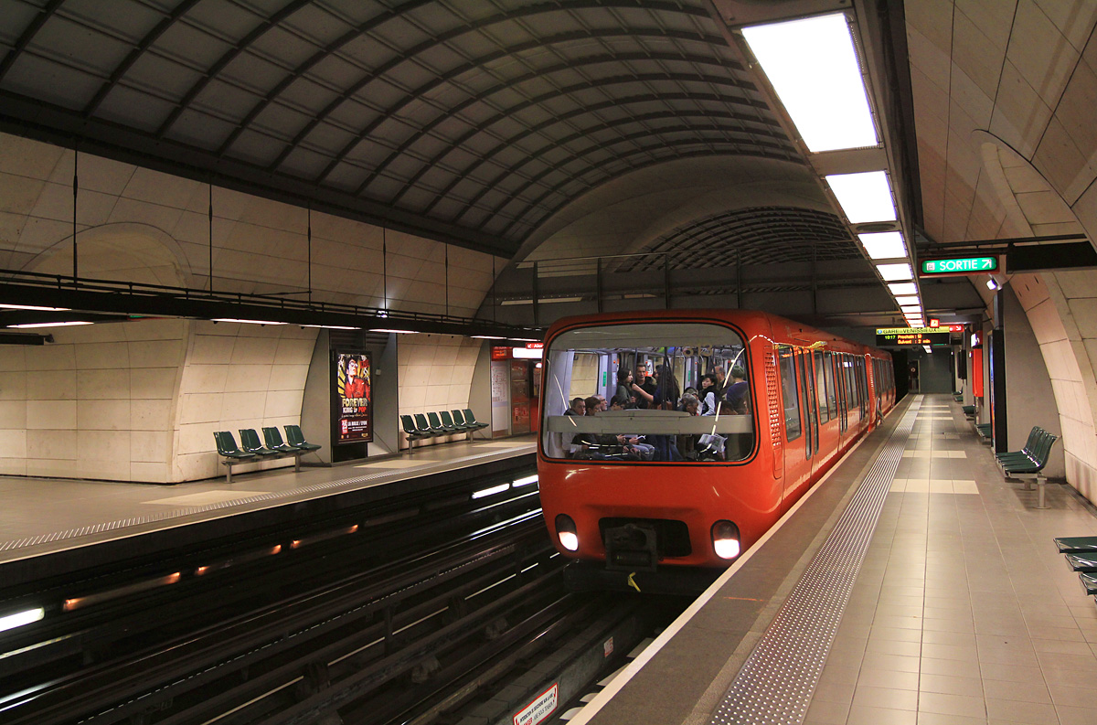 Лион, Alstom MPL 85 № 313; Лион — Метрополитен — Линия D