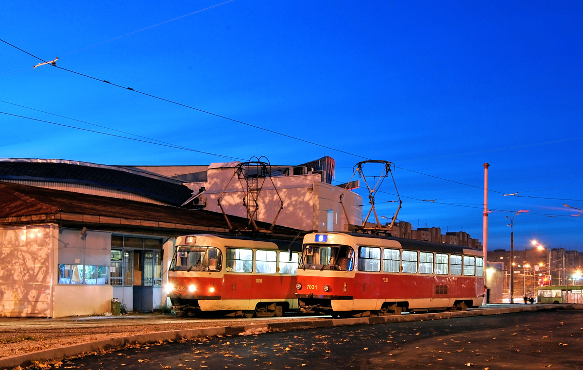 Харьков, Tatra T3SU № 7016; Харьков, Tatra T3SUCS № 7031
