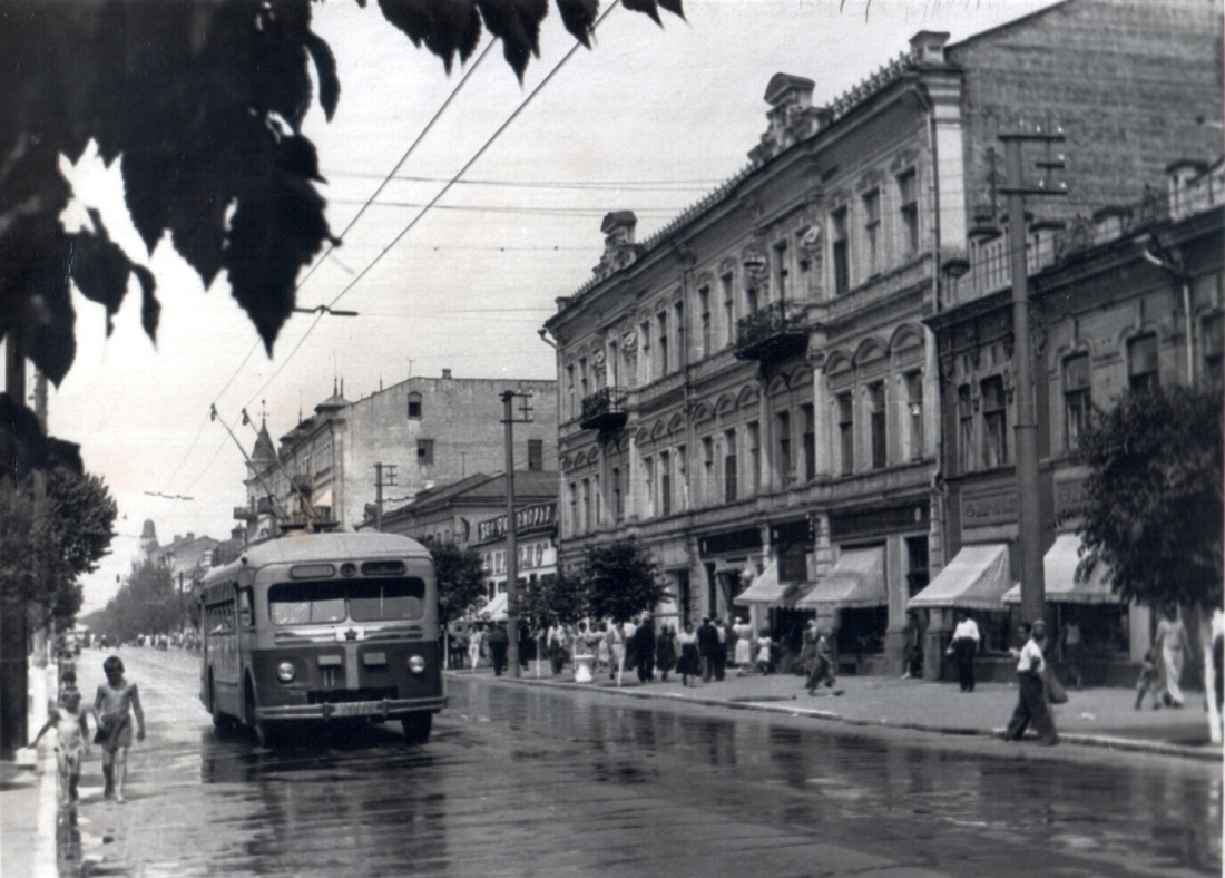 Saratov, MTB-82D № 11; Saratov — Historical photos