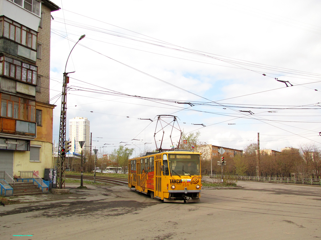 Yekaterinburg, Tatra T6B5SU # 358