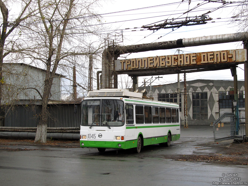 Chelyabinsk, LiAZ-5280 (VZTM) # 1045