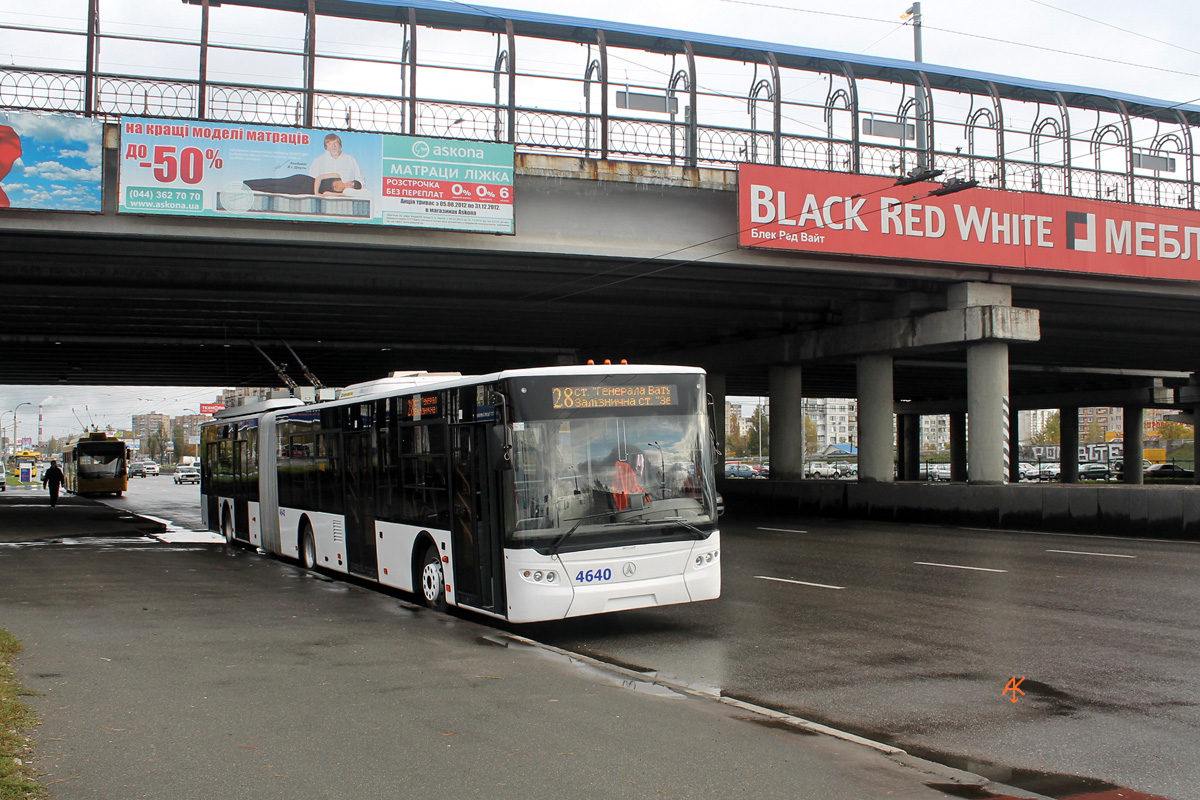 Киев, ЛАЗ E301D1 № 4640